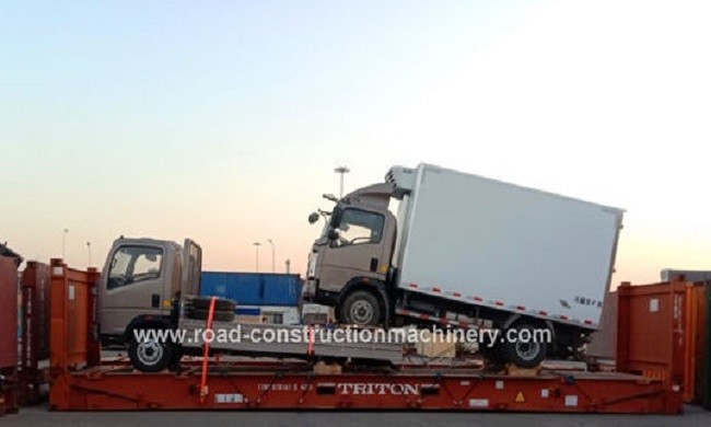 최신 회사 사례 미크로네시아에 대한 1 부대 HOWO 4x2 6 톤 랭장차와 1대 화물 트럭